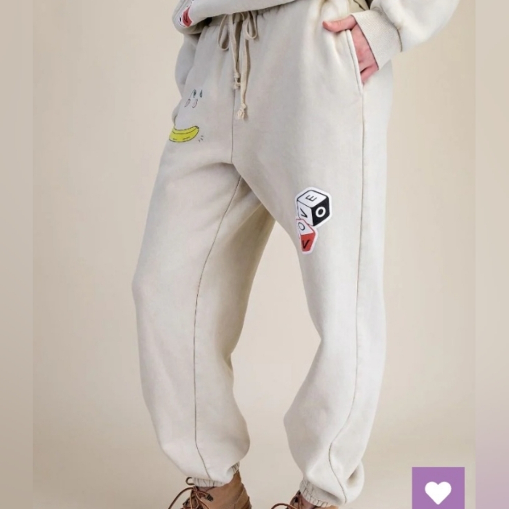 Easel fleece Streetwear joggers light beige with graphics size Large